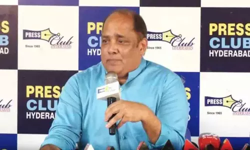 Ramana Reddy का कहना है कि सरकार से हरी झंडी मिलते ही वह गांधी की मूर्ति बनाएंगे
