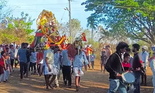 Lingapura : ब्रह्मदेव के मंदिर में विशेष पूजा Lingapura : ब्रह्मदेव के मंदिर में विशेष पूजा