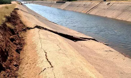 Tungabhadra लेफ्ट बैंक मेन कैनाल: अंदर से बड़ी दरार