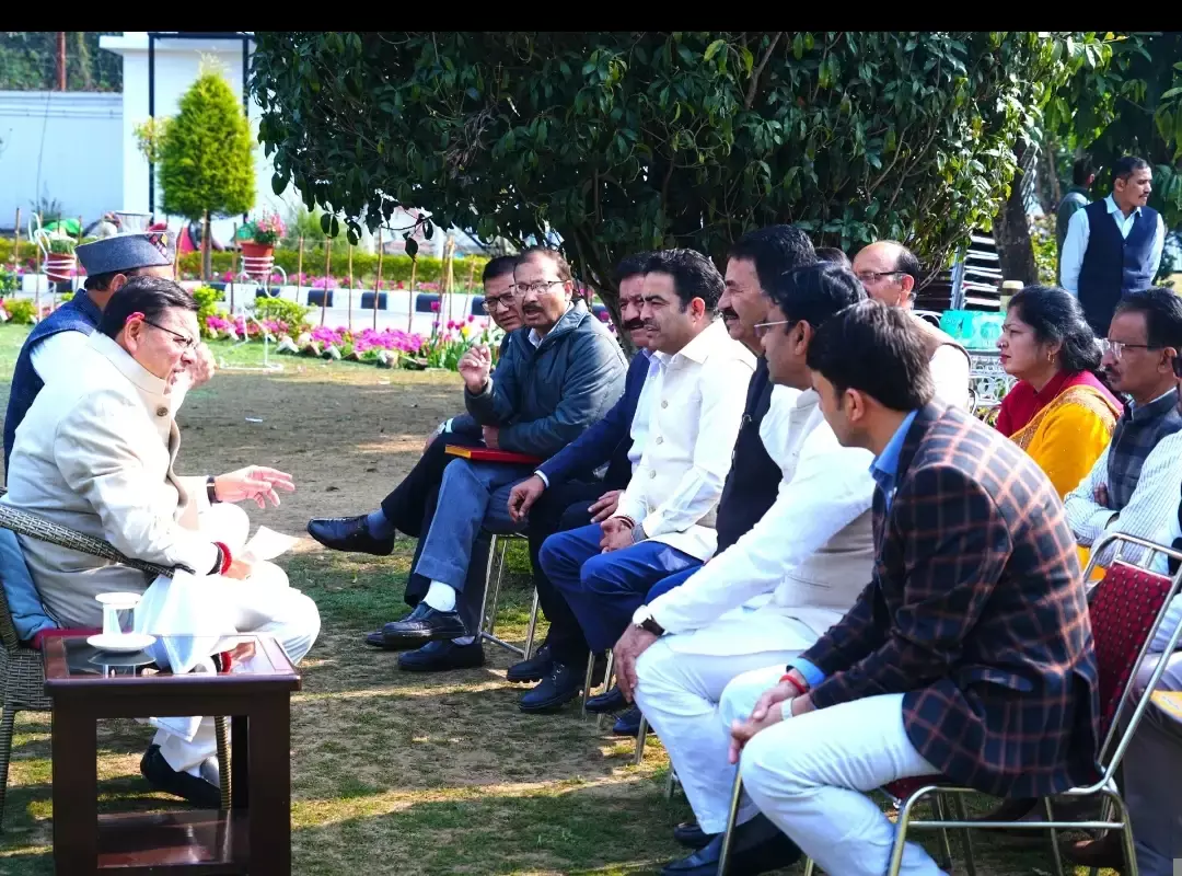 Dehradun: सरकारी भवनों की सुरक्षा पर सरकार सख्त Dehradun: सरकारी भवनों की सुरक्षा पर सरकार सख्त