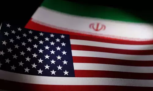 Iran युद्ध की तैयारी कैसे कर रहा है और असल में देश को कौन चला रहा