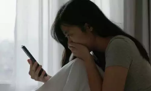 पूर्व पति ने पत्नी के साथ अफेयर छिपाया, WhatsApp स्टेटस से किया खुलासा