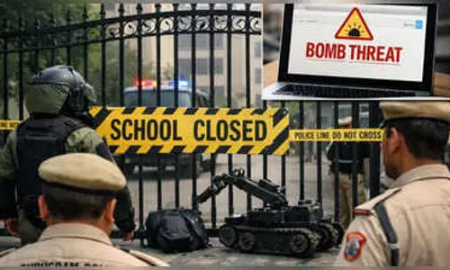 Gurugram: संदिग्ध कॉल से दहशत, एहतियातन खाली कराए गए स्कूल Gurugram: संदिग्ध कॉल से दहशत, एहतियातन खाली कराए गए स्कूल