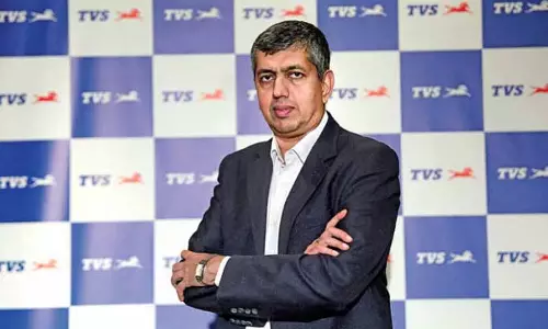 टू-व्हीलर इंडस्ट्री लंबे समय में 8-9 परसेंट CAGR से बढ़ेगी: TVS Motor Company CEO टू-व्हीलर इंडस्ट्री लंबे समय में 8-9 परसेंट CAGR से बढ़ेगी: TVS Motor Company CEO