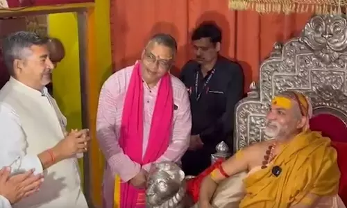 Varanasi: विवाद बढ़ने पर शंकराचार्य के लिए समर्थन बढ़ा