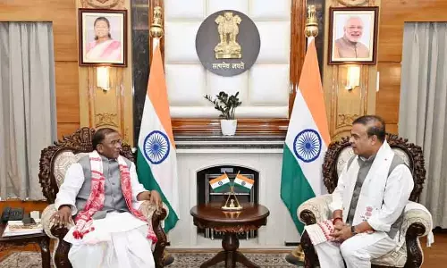 हिमंत बिस्वा सरमा ने गवर्नर Laxman Prasad Acharya को तीन साल की सेवा पर दी बधाई