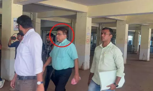 CG BREAKING: DMF फंड मामलें में अनिल टुटेजा गिरफ्तार CG BREAKING: DMF फंड मामलें में अनिल टुटेजा गिरफ्तार
