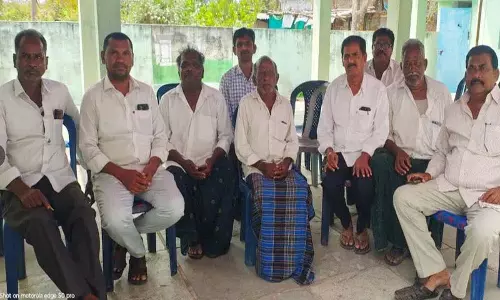 विस्थापित किसानों को अपनी फसल काटने का मौका मिलना चाहिए विस्थापित किसानों को अपनी फसल काटने का मौका मिलना चाहिए