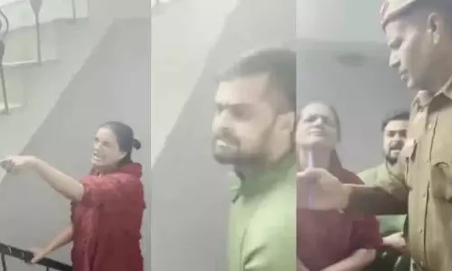 Delhi में पड़ोसी पर जातिसूचक गालियों का आरोप Delhi में पड़ोसी पर जातिसूचक गालियों का आरोप