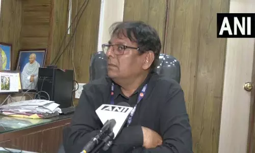 Indore: बच्चे के जन्मदिन पार्टी में फूड पॉइजनिंग, 2 महिलाओं को इलाज Indore: बच्चे के जन्मदिन पार्टी में फूड पॉइजनिंग, 2 महिलाओं को इलाज