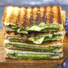 Chutney Sandwich Recipe :10 मिनट में बनाएं चटनी सैंडविच Chutney Sandwich Recipe :10 मिनट में बनाएं चटनी सैंडविच