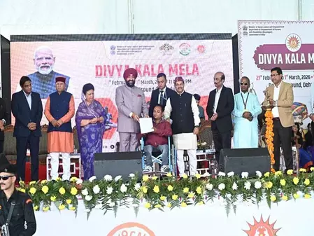 सरकार दिव्यांगजनों को मुख्यधारा में जोड़ने के लिए प्रतिबद्ध: केंद्रीय राज्य मंत्री बीएल वर्मा सरकार दिव्यांगजनों को मुख्यधारा में जोड़ने के लिए प्रतिबद्ध: केंद्रीय राज्य मंत्री बीएल वर्मा