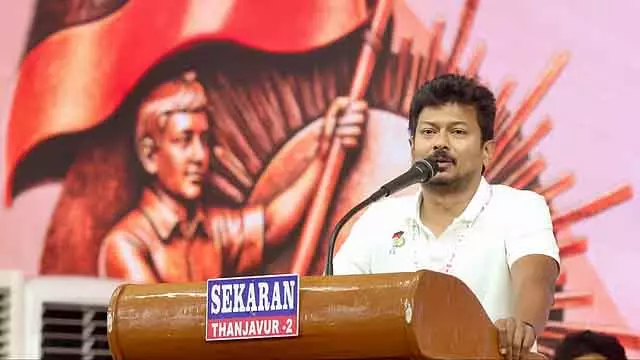Deputy CM ने पोलाची में नई सड़क का नाम अरुत्चेलवर ना. महालिंगम के नाम पर रखा Deputy CM ने पोलाची में नई सड़क का नाम अरुत्चेलवर ना. महालिंगम के नाम पर रखा