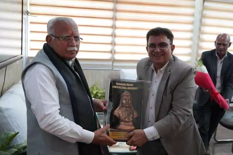 मनोहर लाल खट्टर ने Karnal में बागवानी विश्वविद्यालय में काम की प्रगति की समीक्षा की मनोहर लाल खट्टर ने Karnal में बागवानी विश्वविद्यालय में काम की प्रगति की समीक्षा की