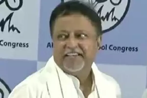 Trinamool के संस्थापकों में से एक और पूर्व केंद्रीय मंत्री मुकुल रॉय का निधन Trinamool के संस्थापकों में से एक और पूर्व केंद्रीय मंत्री मुकुल रॉय का निधन