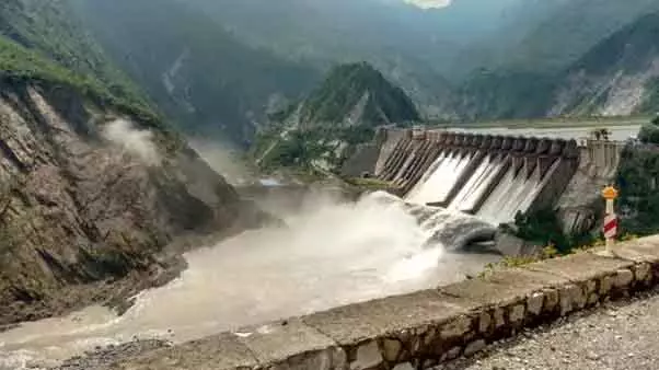 NHPC ने जम्मू-कश्मीर में सलाल जलाशय की गाद जमने के बाद योजना लागू की NHPC ने जम्मू-कश्मीर में सलाल जलाशय की गाद जमने के बाद योजना लागू की