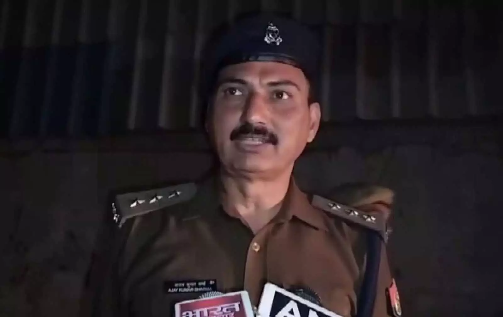 उत्तर प्रदेश के Hapur में एक प्लास्टिक फैक्ट्री में भीषण आग लगी, किसी के हताहत होने की खबर नहीं उत्तर प्रदेश के Hapur में एक प्लास्टिक फैक्ट्री में भीषण आग लगी, किसी के हताहत होने की खबर नहीं