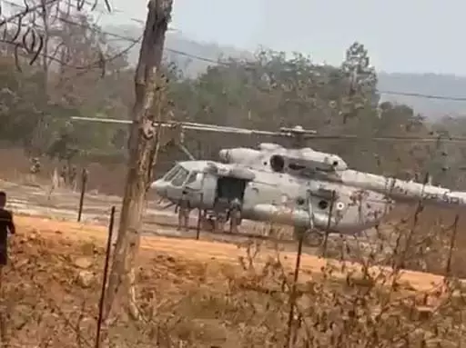 बीजापुर में IED ब्लास्ट, STF जवान सहित 2 घायल बीजापुर में IED ब्लास्ट, STF जवान सहित 2 घायल