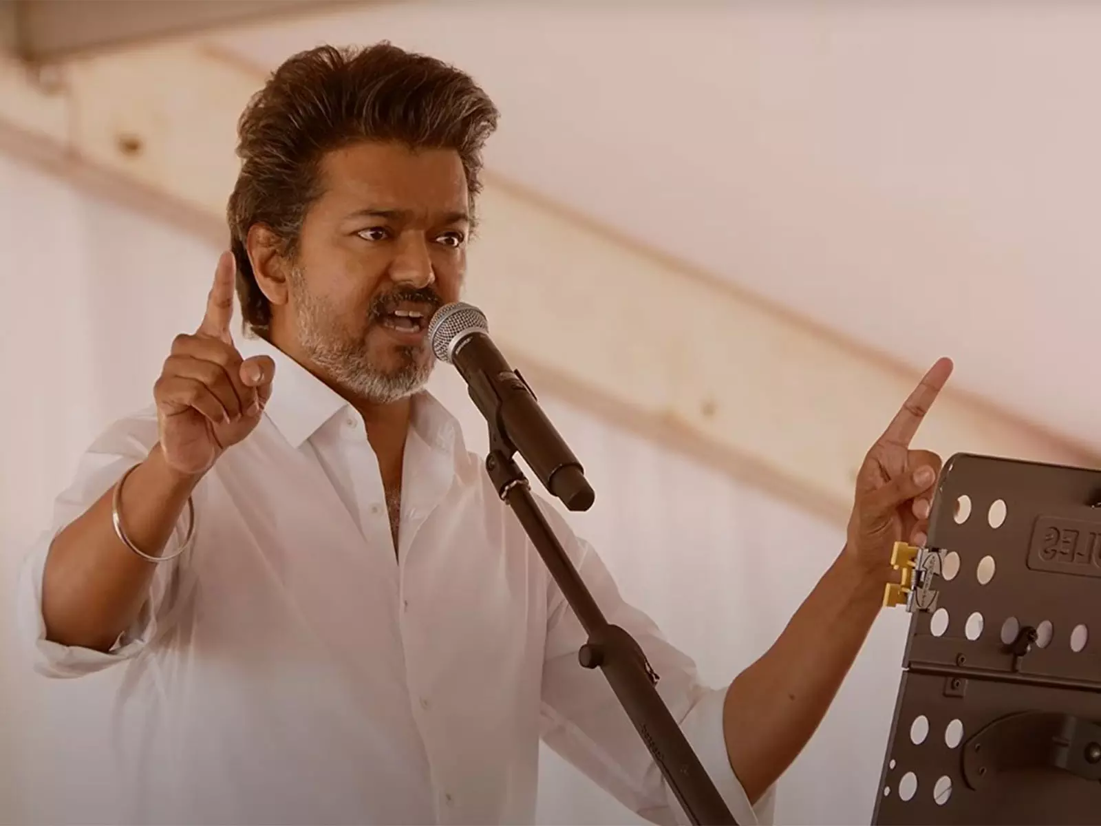 Vijay बोले- तमिलनाडु के लोगों से “खून और मांस” जैसा रिश्ता Vijay बोले- तमिलनाडु के लोगों से “खून और मांस” जैसा रिश्ता