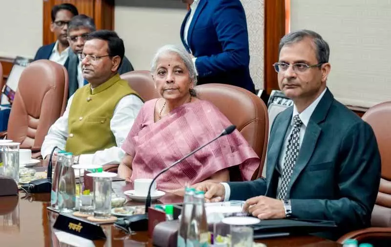 IDFC फर्स्ट बैंक फ्रॉड के मामले में RBI की नज़र, कोई सिस्टम से जुड़ा मुद्दा नहीं: गवर्नर मल्होत्रा IDFC फर्स्ट बैंक फ्रॉड के मामले में RBI की नज़र, कोई सिस्टम से जुड़ा मुद्दा नहीं: गवर्नर मल्होत्रा