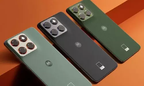 Motorola Edge 70:लॉन्च से पहले जानें फीचर्स, कैमरे को लेकर कंपनी का बड़ा दावा Motorola Edge 70:लॉन्च से पहले जानें फीचर्स, कैमरे को लेकर कंपनी का बड़ा दावा