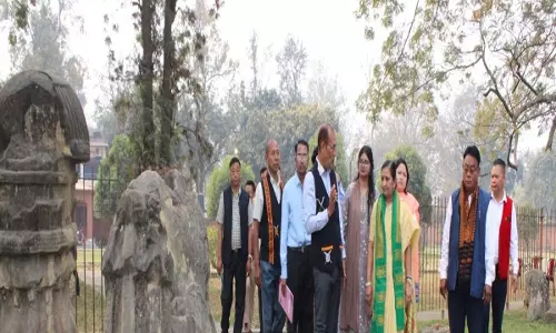राज्य मंत्री निमुबेन ने Dimapur में कछारी खंडहर और दुर्गा मंदिर का दौरा किया