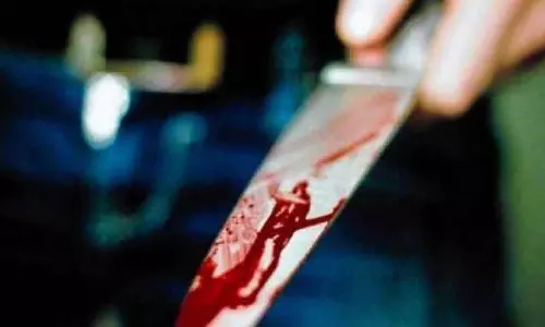 Tamil Nadu: शादी से मना करने पर दादी ने लड़की की चाकू मारकर हत्या कर दी Tamil Nadu: शादी से मना करने पर दादी ने लड़की की चाकू मारकर हत्या कर दी