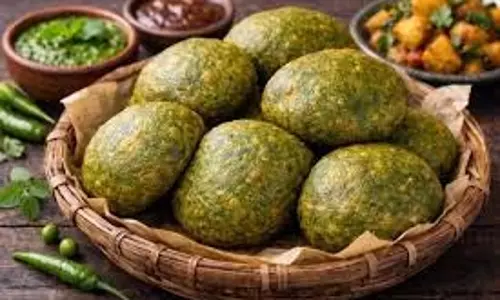 Palak Matar Kachori: आसानी से बनाएं पालक-मटर की कचौड़ी Palak Matar Kachori: आसानी से बनाएं पालक-मटर की कचौड़ी