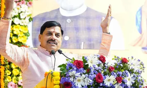 MP : मुख्यमंत्री मोहन यादव ने कहा कि 2028 तक लाडली बहना को ₹3,000 दिए जाएंगे MP : मुख्यमंत्री मोहन यादव ने कहा कि 2028 तक लाडली बहना को ₹3,000 दिए जाएंगे
