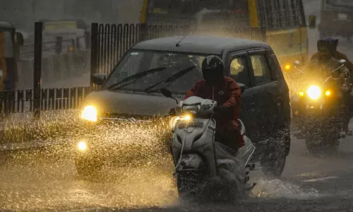 Hyderabad में आज बेमौसम बारिश की संभावना, IMD ने येलो अलर्ट जारी किया
