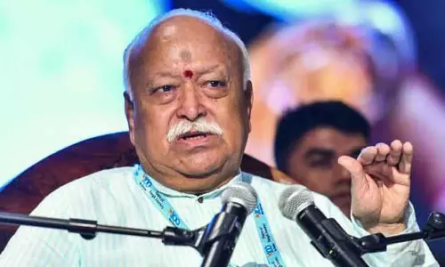 समाज को एकजुट करने के लिए ज़रूरी: मोहन भागवत ने पूरे देश में UCC की वकालत की समाज को एकजुट करने के लिए ज़रूरी: मोहन भागवत ने पूरे देश में UCC की वकालत की