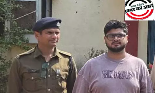 धमतरी का मुख्य सटोरिया गिरफ्तार, 17 लाख की संपत्ति जब्त धमतरी का मुख्य सटोरिया गिरफ्तार, 17 लाख की संपत्ति जब्त