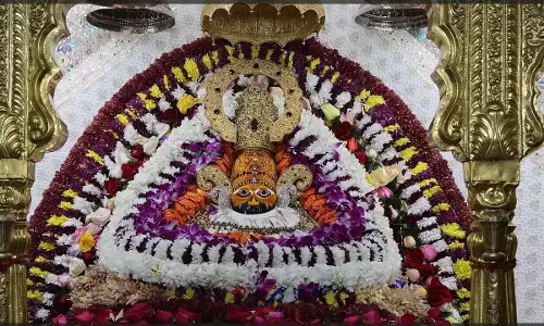 Khatu Shyam Mela 2026: जानें 27 फरवरी को क्यों उमड़ेगी श्रद्धालुओं की भीड़,जानें बाबा के बारे में ये बातें Khatu Shyam Mela 2026: जानें 27 फरवरी को क्यों उमड़ेगी श्रद्धालुओं की भीड़,जानें बाबा के बारे में ये बातें