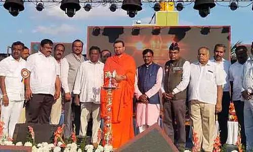 School Anniversary : प्रोग्रेसिव किसानों, रिटायर्ड सैनिकों, टीचरों को सम्मानित किया गया School Anniversary : प्रोग्रेसिव किसानों, रिटायर्ड सैनिकों, टीचरों को सम्मानित किया गया