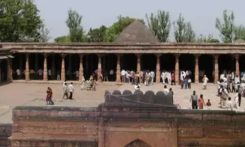 Dhar: भोजशाला मामले में नई जानकारी सामने Dhar: भोजशाला मामले में नई जानकारी सामने