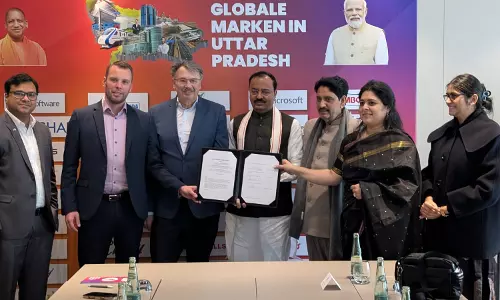 Lucknow: लॉजिस्टिक्स और डेटा सेंटर पर चर्चा Lucknow: लॉजिस्टिक्स और डेटा सेंटर पर चर्चा