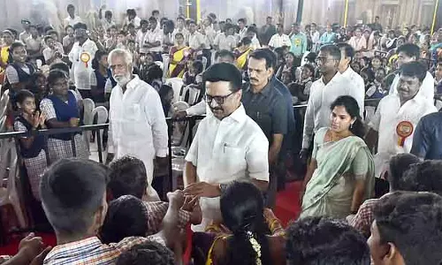 सरकारी स्कूल के छात्र शिक्षा में बहुत अच्छा कर रहे हैं: CM को गर्व है सरकारी स्कूल के छात्र शिक्षा में बहुत अच्छा कर रहे हैं: CM को गर्व है