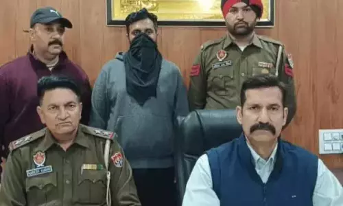 Ludhiana: 1.4 किलोग्राम हेरोइन के साथ तीन लोग गिरफ्तार Ludhiana: 1.4 किलोग्राम हेरोइन के साथ तीन लोग गिरफ्तार