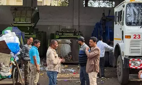 Ludhiana: सफाई अभियान, जोनल कमिश्नरों ने शहर के इलाकों में फील्ड इंस्पेक्शन किया Ludhiana: सफाई अभियान, जोनल कमिश्नरों ने शहर के इलाकों में फील्ड इंस्पेक्शन किया