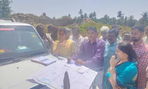 Chikkanayakanahalli : हेमावती नहर के काम का इंस्पेक्शन