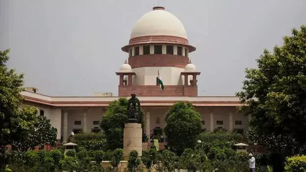 kerala: राज्य सरकार के पक्ष में फैसला, सुप्रीम कोर्ट ने सर्वे रद्द करने की रोक लगाई kerala: राज्य सरकार के पक्ष में फैसला, सुप्रीम कोर्ट ने सर्वे रद्द करने की रोक लगाई