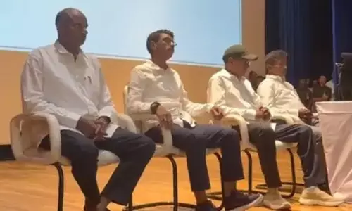 नक्सल टॉप लीडर देव जी ने किया सरेंडर