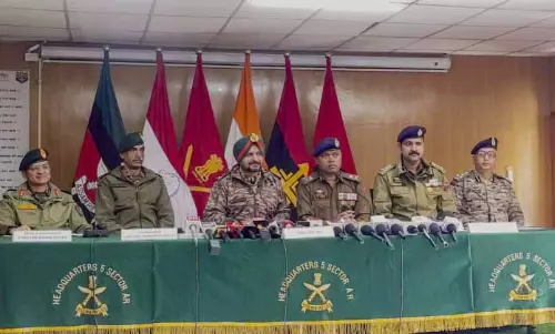 3 JeM आतंकवादियों के मारे जाने के साथ, 7 सदस्यों वाला इज़राइल ग्रुप खत्म हो गया, 17 बार मुठभेड़ हुई: IGP 3 JeM आतंकवादियों के मारे जाने के साथ, 7 सदस्यों वाला इज़राइल ग्रुप खत्म हो गया, 17 बार मुठभेड़ हुई: IGP