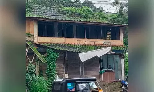 Kerala : वायनाड में पुरानी इमारतें भी खतरे का जाल बन गई हैं Kerala : वायनाड में पुरानी इमारतें भी खतरे का जाल बन गई हैं