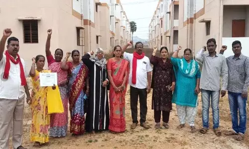 नलगोंडा CPM ने लॉटरी से चुने गए डबल बेडरूम वाले घरों पर कार्रवाई की मांग की