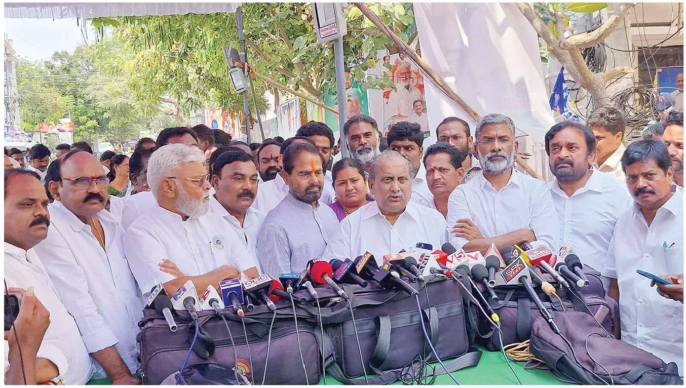 Andhra: तम्मिनेनी ने अंबाती की गिरफ्तारी की निंदा की