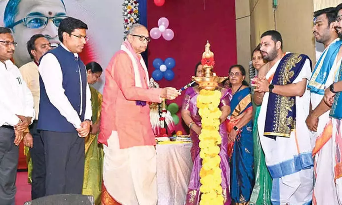 नैतिक मूल्य जीवन का आधार हैं: सरकारी सलाहकार चागंती नैतिक मूल्य जीवन का आधार हैं: सरकारी सलाहकार चागंती