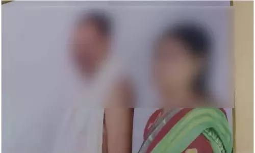 एक ही परिवार के तीन सदस्यों ने की आत्महत्या, आर्थिक तंगी बनी वजह एक ही परिवार के तीन सदस्यों ने की आत्महत्या, आर्थिक तंगी बनी वजह
