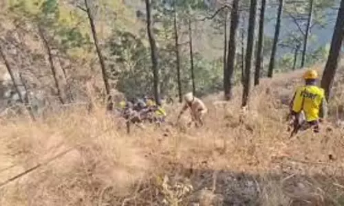 Rudraprayag: सोनप्रयाग जंगल में भटका युवक, एसडीआरएफ ने बचाया Rudraprayag: सोनप्रयाग जंगल में भटका युवक, एसडीआरएफ ने बचाया