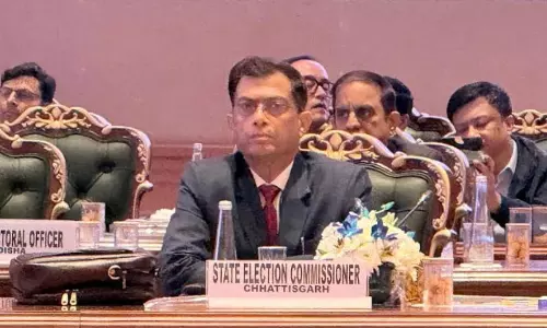 भारत निर्वाचन आयोग और राज्य निर्वाचन आयुक्तों का राष्ट्रीय राउंड टेबल सम्मेलन संपन्न भारत निर्वाचन आयोग और राज्य निर्वाचन आयुक्तों का राष्ट्रीय राउंड टेबल सम्मेलन संपन्न